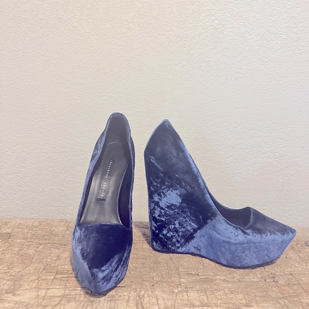 Theyskens theory heels